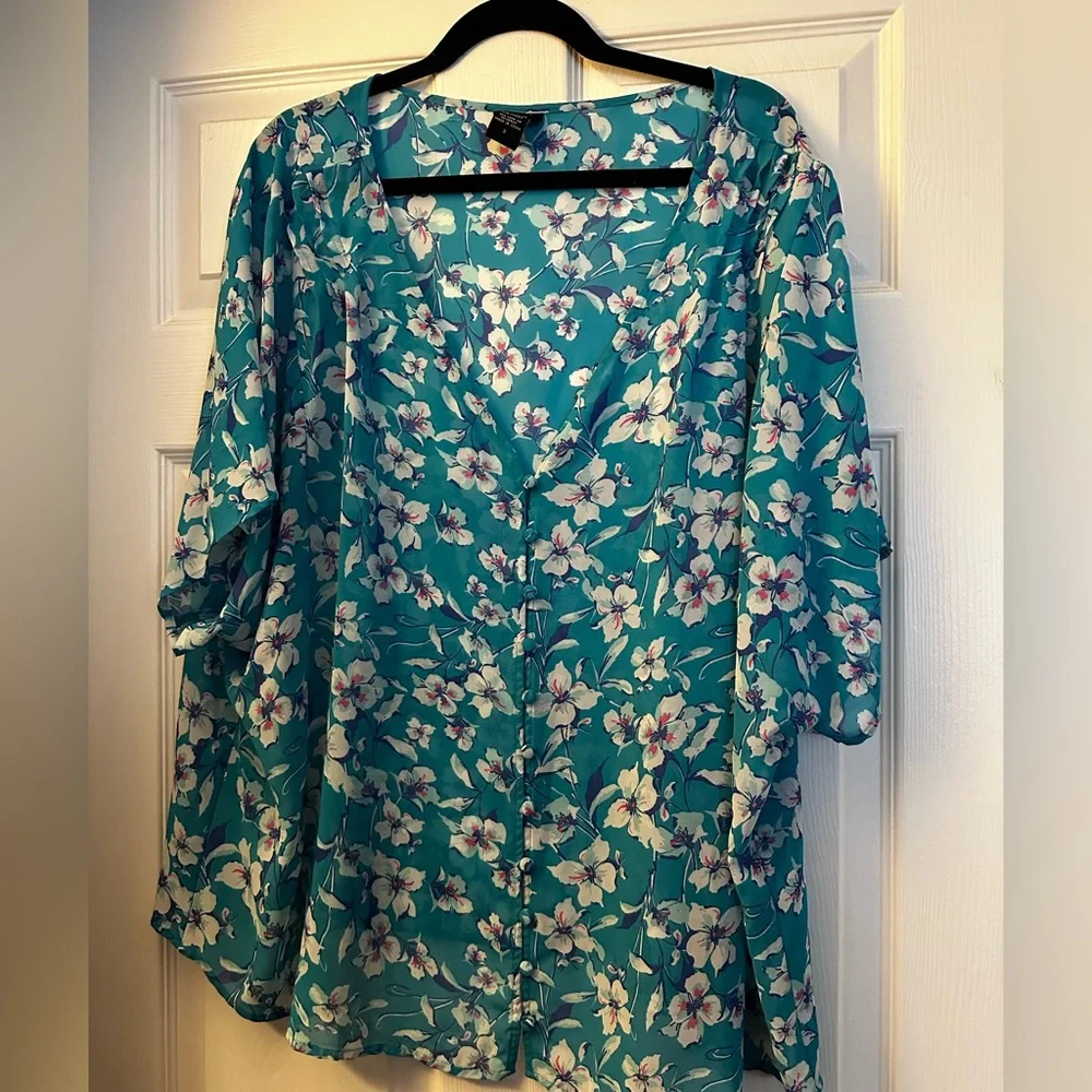 Floral Blouse - Picture 1 of 4